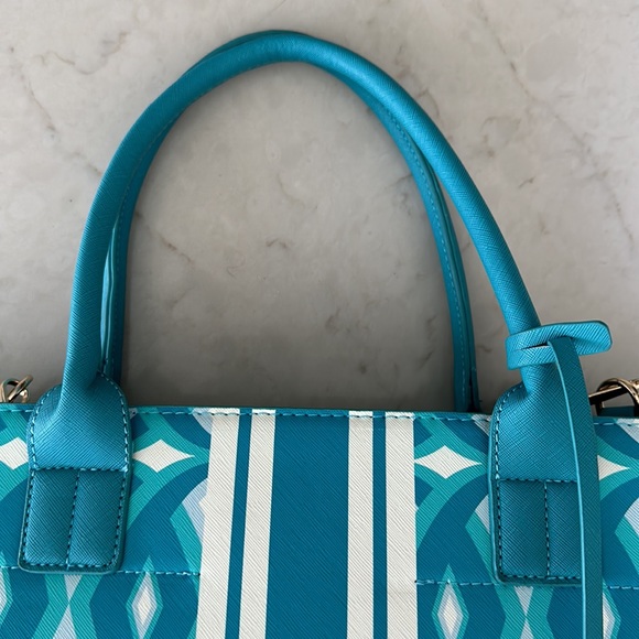 🩵Trina Turk Printed Large Tote🩵 - Picture 4 of 16